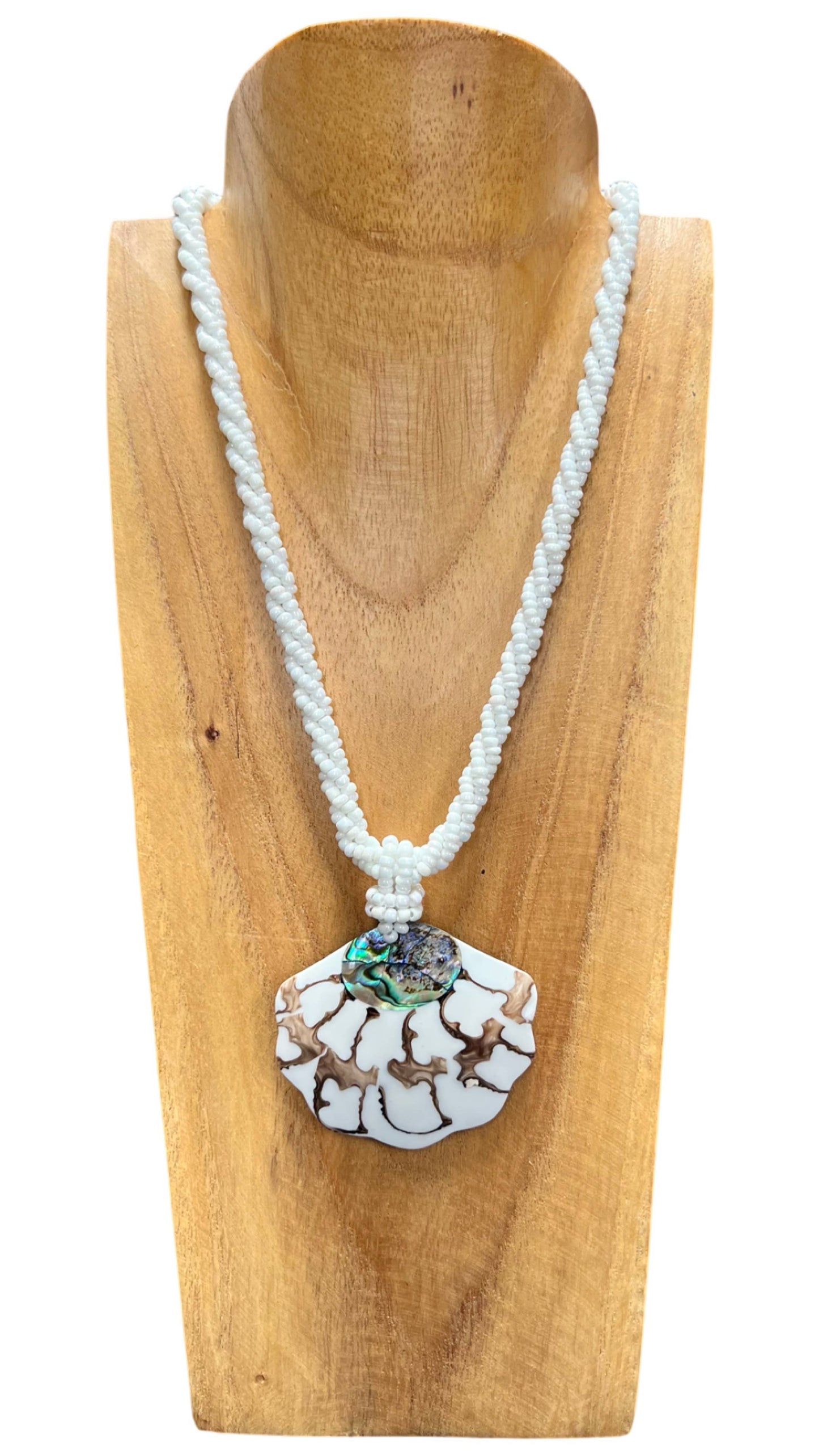 Fan-shaped Sea Shell Necklace - White