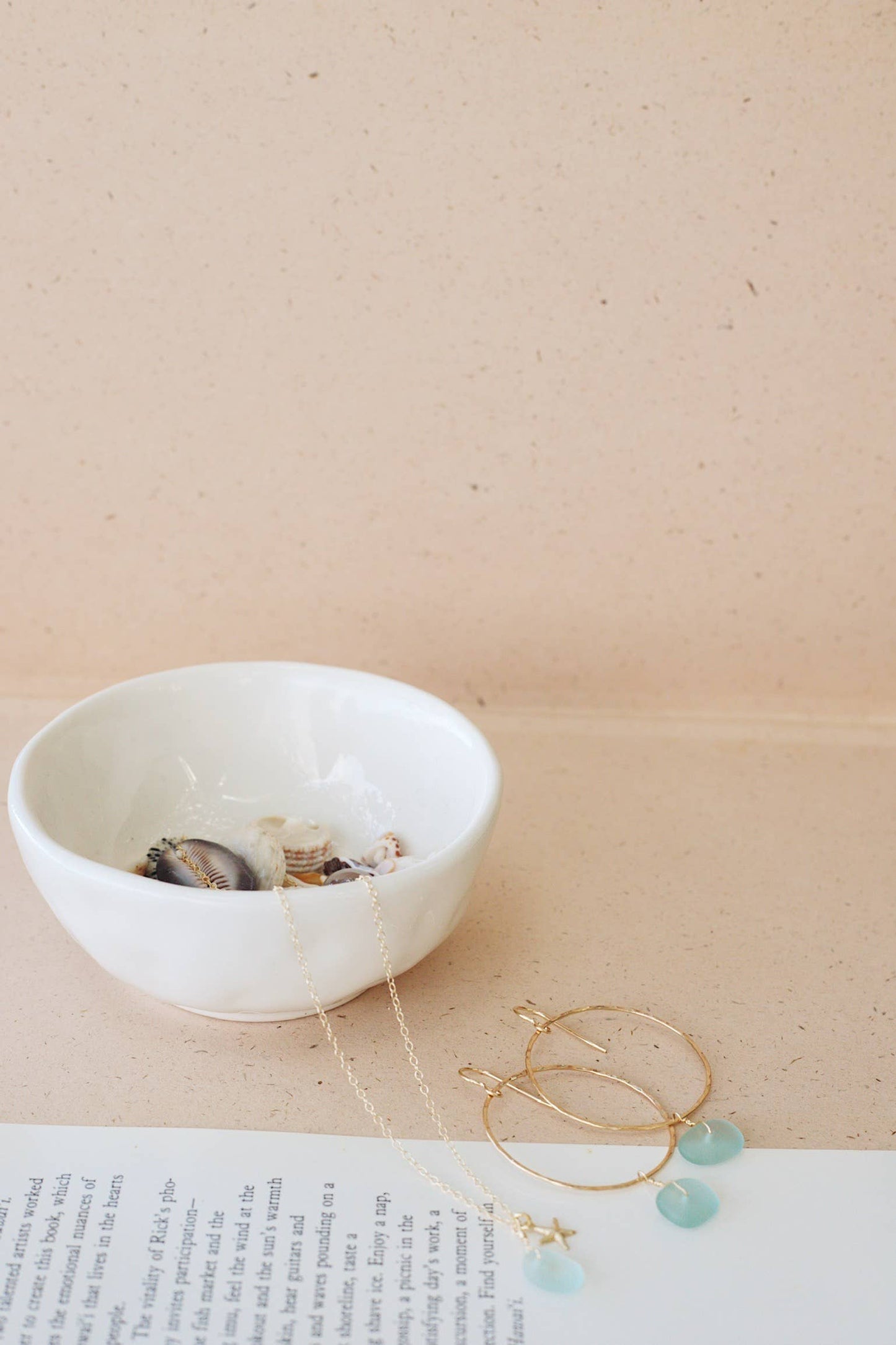 Tiny Frosted Glass & Starfish Necklace in Gold