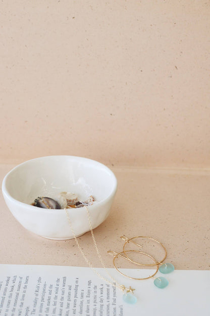 Tiny Frosted Glass & Starfish Necklace in Gold