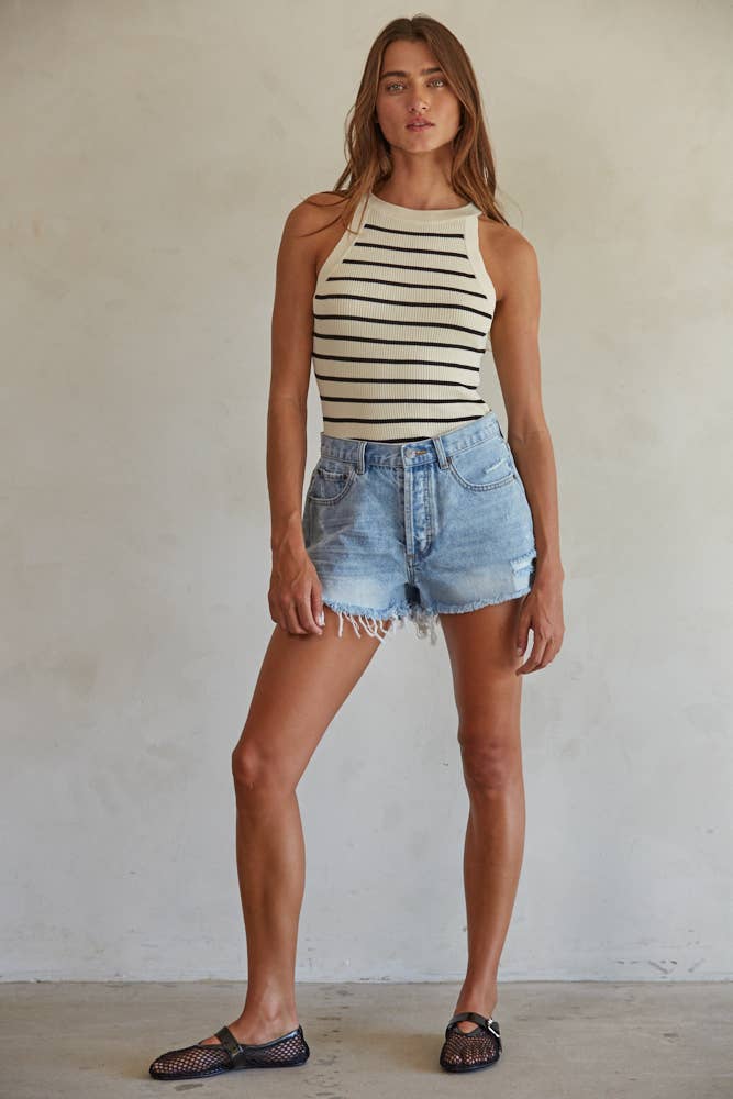 BD312 | Woven 100% Cotton Denim Distressed Detail Shorts