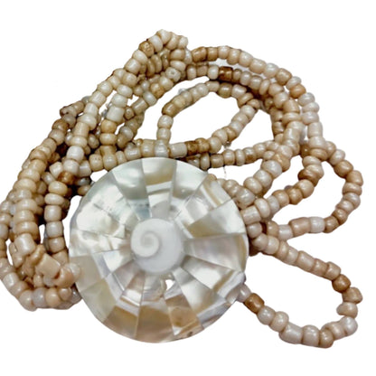 Inlaid Swirl Shell Necklace